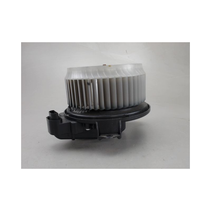 MOTEUR VENTILATEUR CHAUFFAGE TOYOTA AURIS