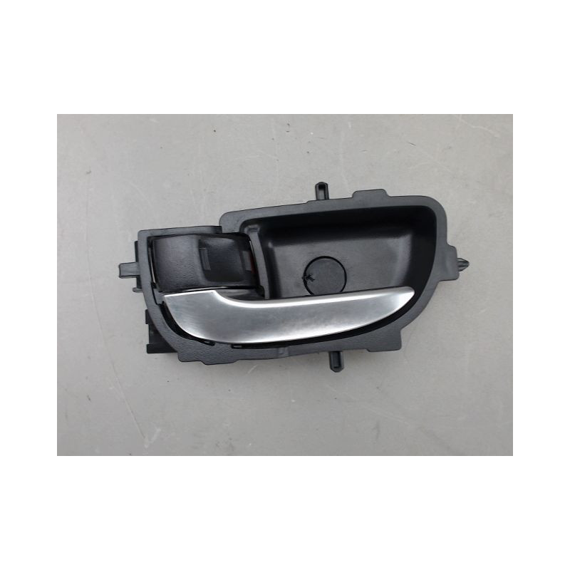 POIGNEE INTERIEURE PORTE AVANT GAUCHE TOYOTA YARIS