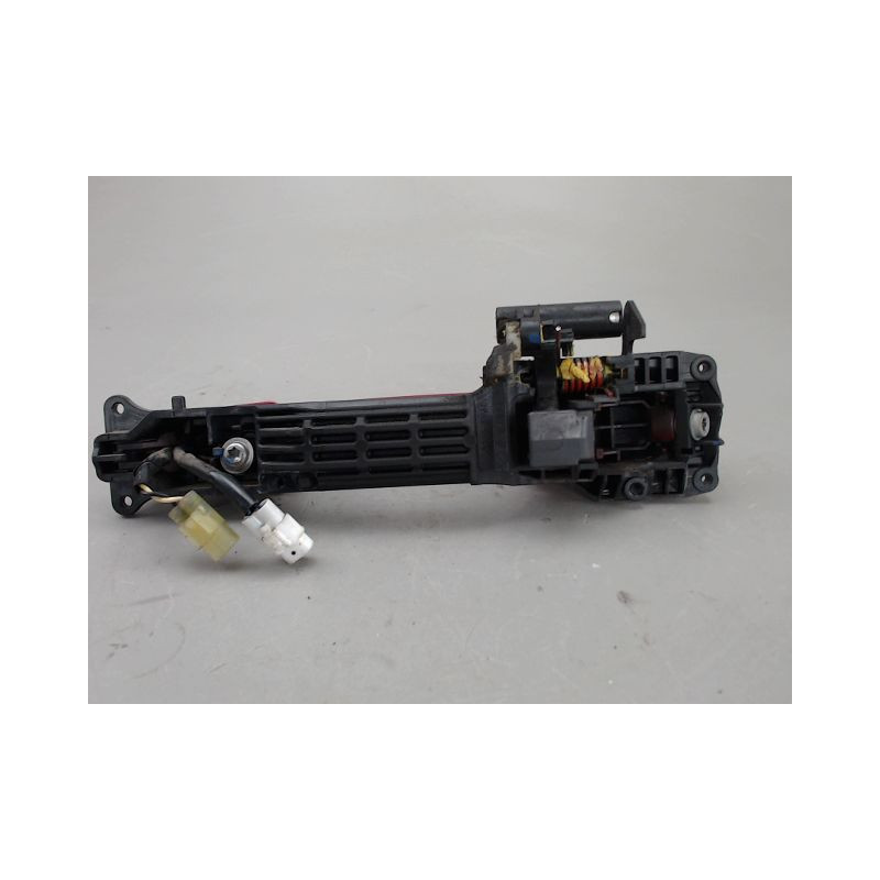 POIGNEE EXTERIEURE PORTE AVANT DROIT SUZUKI SWIFT