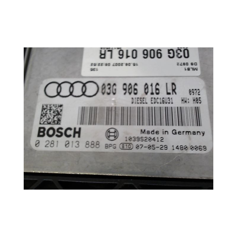 CALCULATEUR MOTEUR AUDI A4