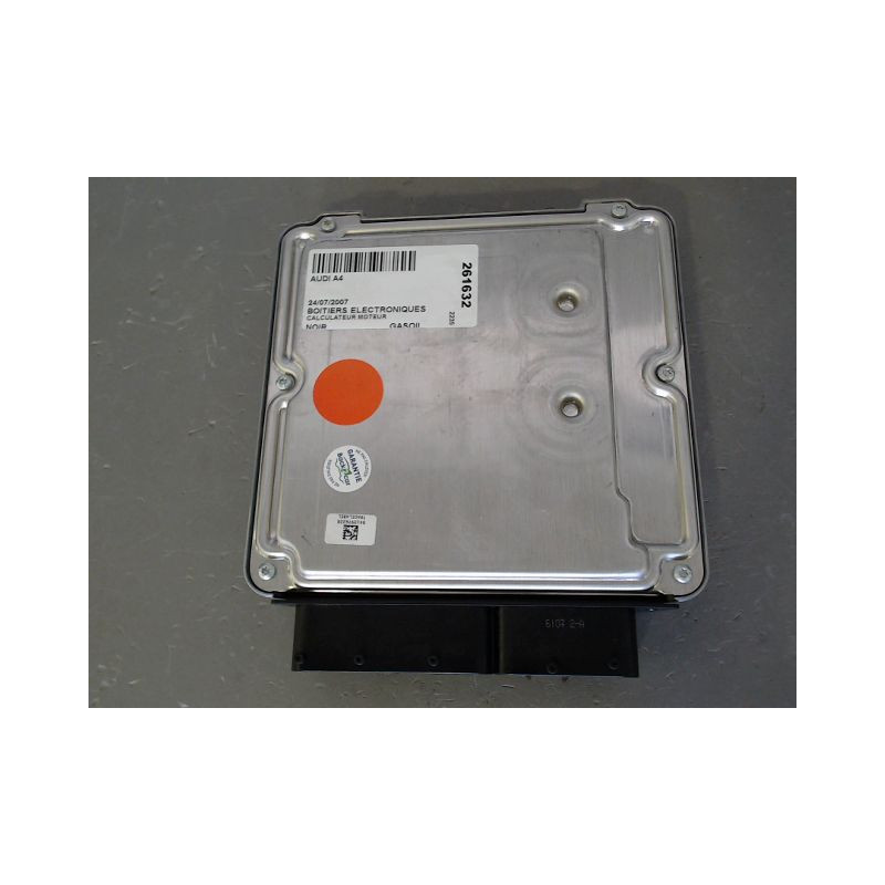 CALCULATEUR MOTEUR AUDI A4