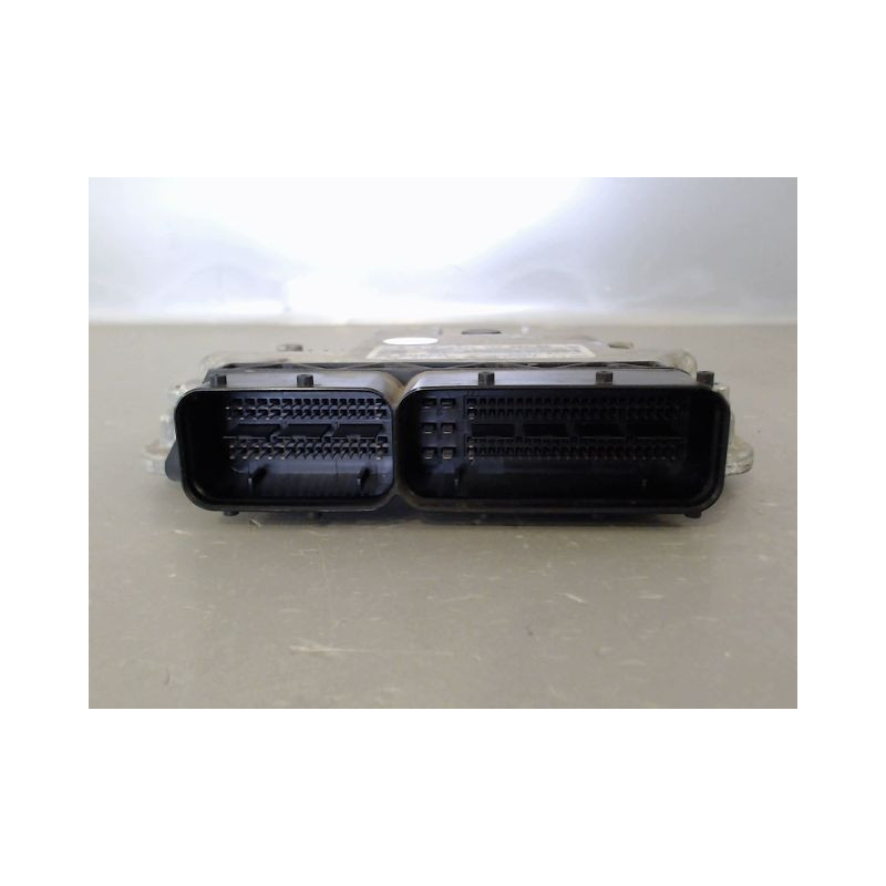 CALCULATEUR MOTEUR AUDI A3