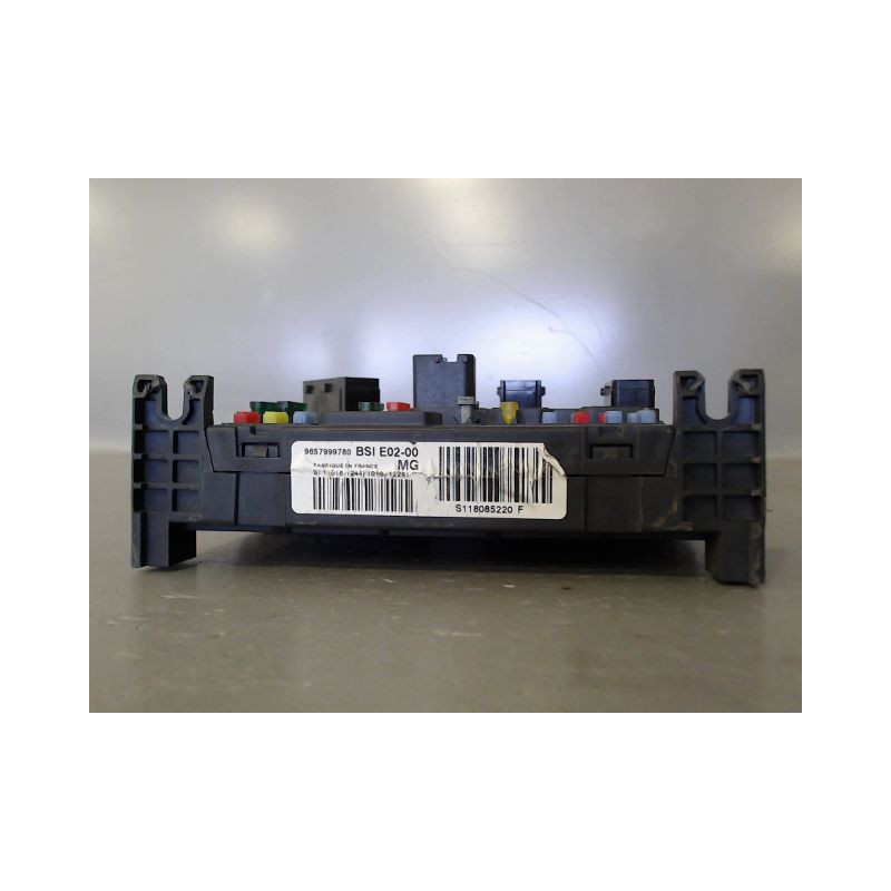 BOITIER GESTION HABITACLE PEUGEOT 206