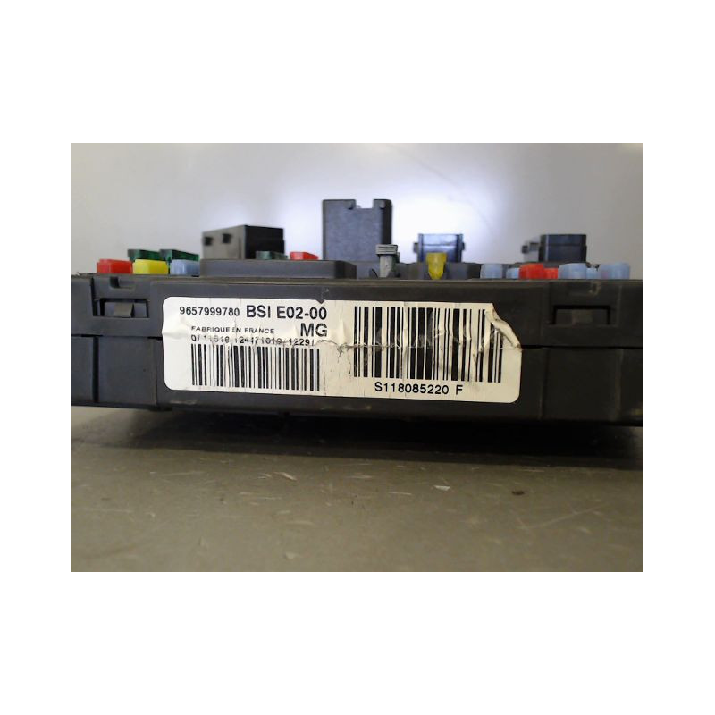 BOITIER GESTION HABITACLE PEUGEOT 206