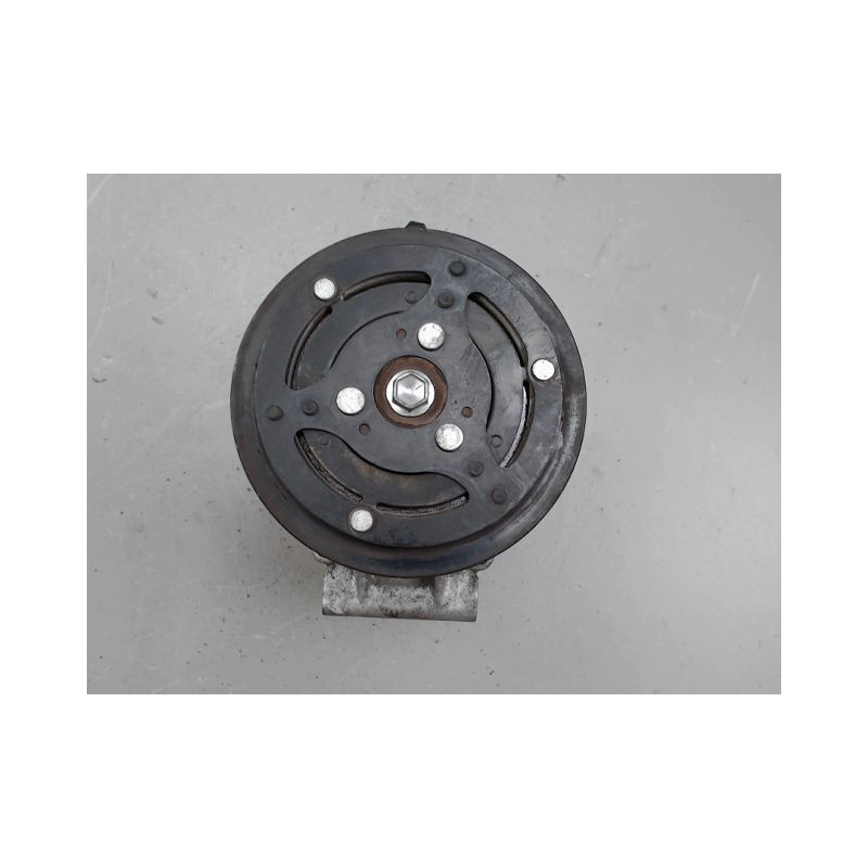 COMPRESSEUR AIR CONDITIONNE FORD KA