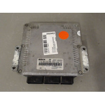 CALCULATEUR MOTEUR RENAULT TRAFIC