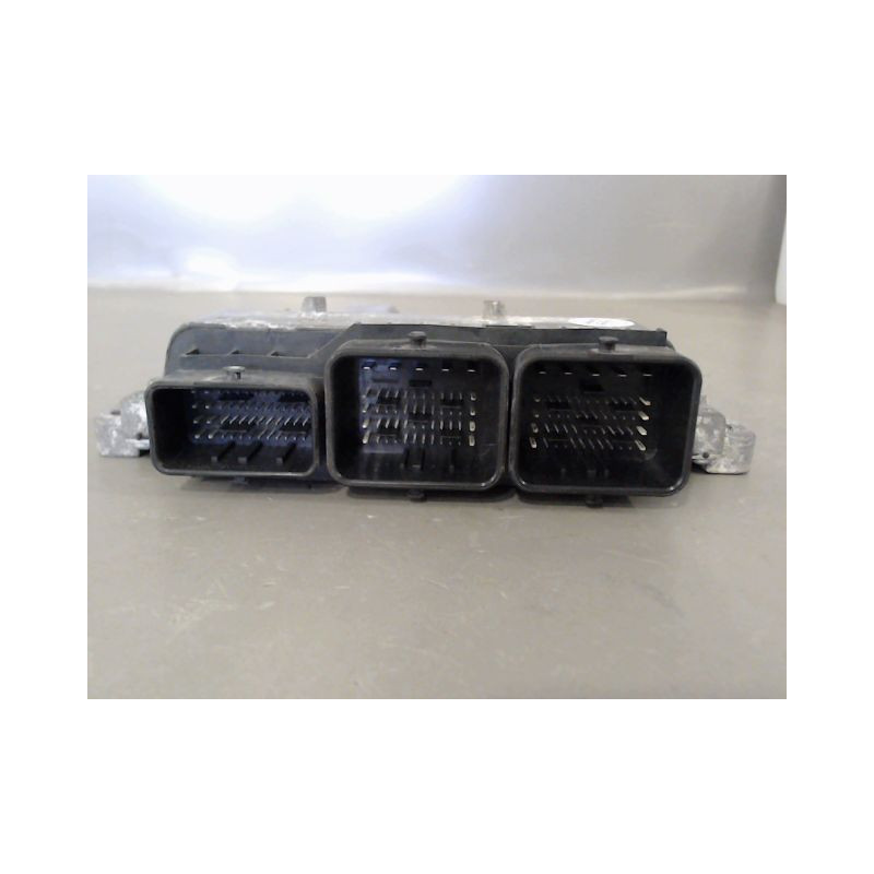CALCULATEUR MOTEUR PEUGEOT EXPERT