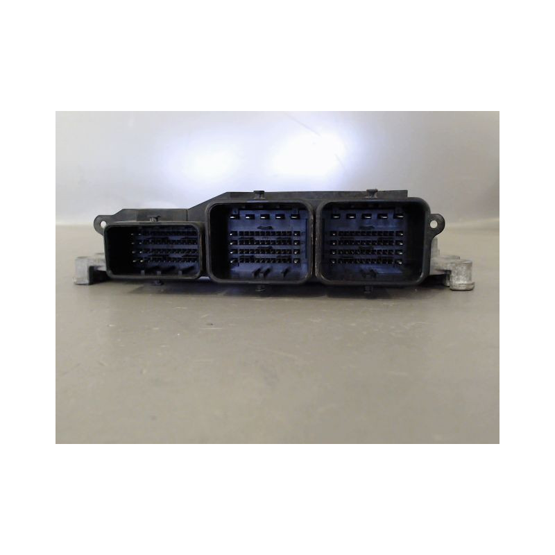 CALCULATEUR MOTEUR PEUGEOT EXPERT