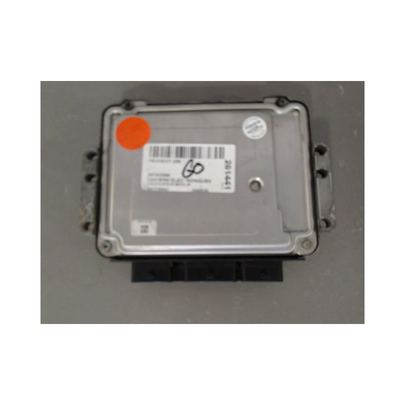 CALCULATEUR MOTEUR PEUGEOT 206