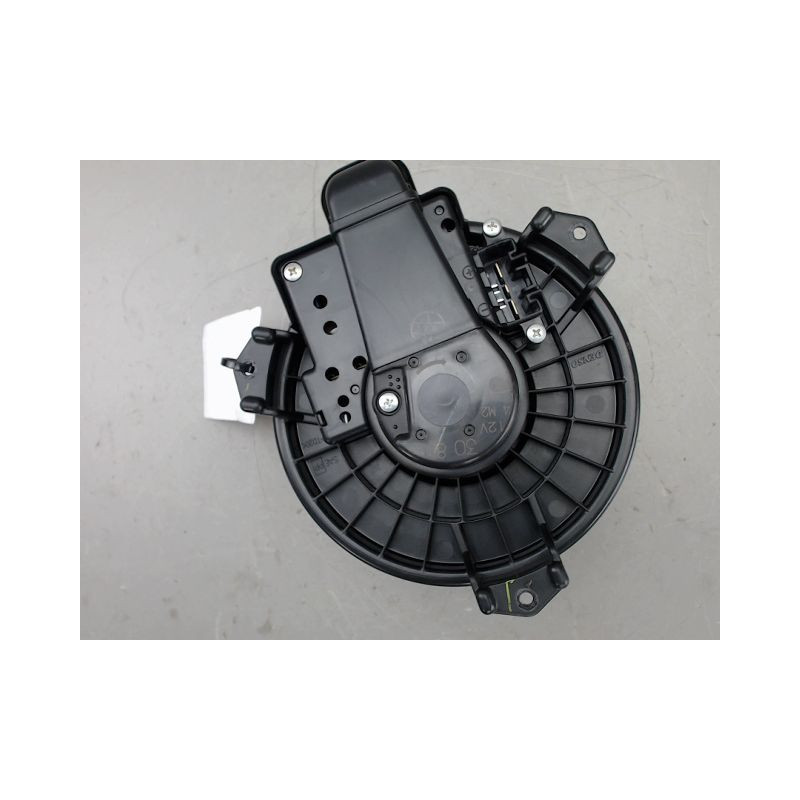 MOTEUR VENTILATEUR CHAUFFAGE TOYOTA U.CRUISER