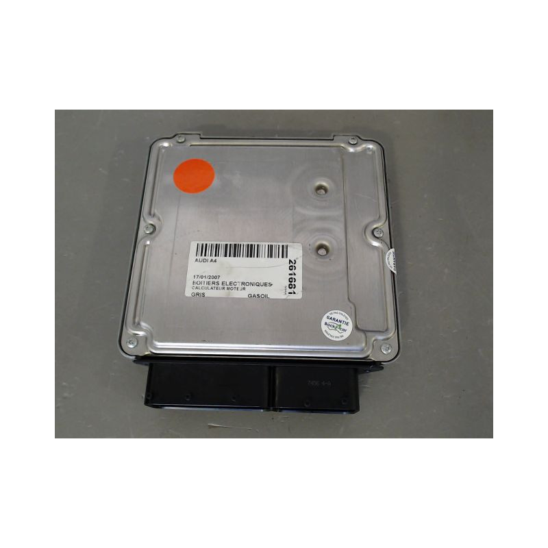 CALCULATEUR MOTEUR AUDI A4