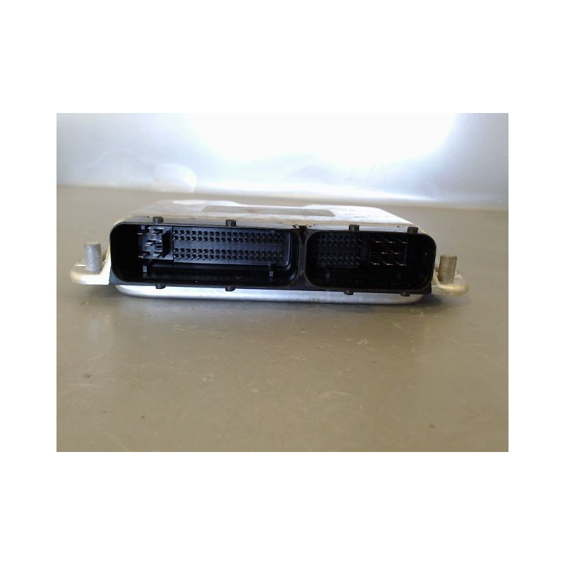 CALCULATEUR MOTEUR SEAT IBIZA