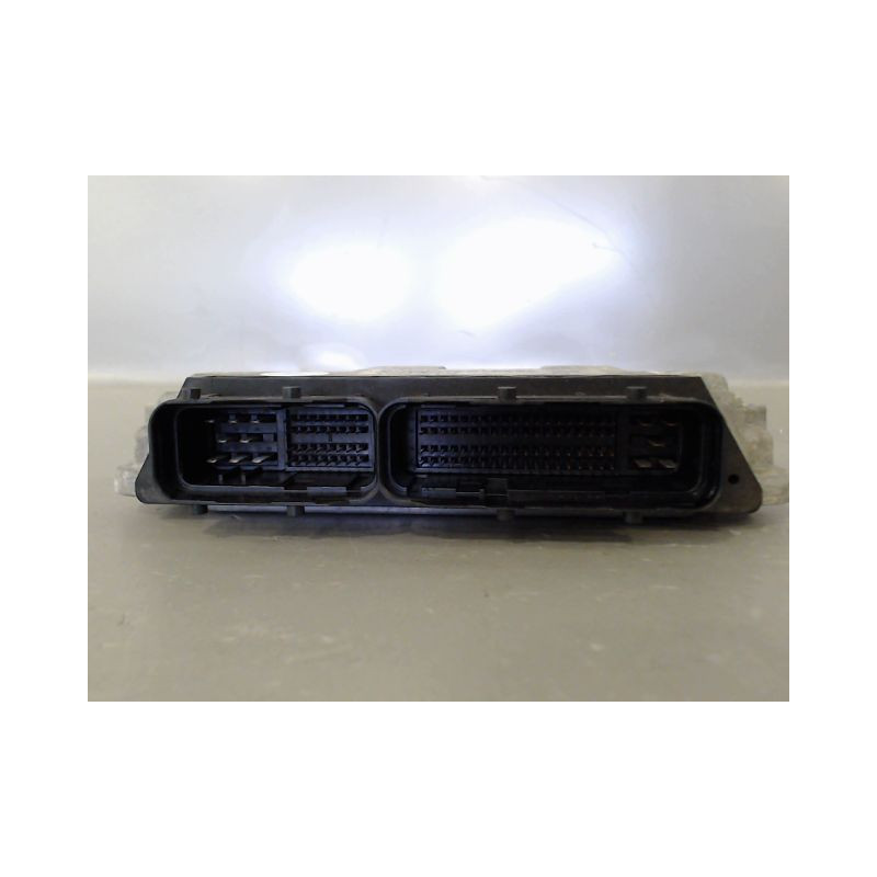 CALCULATEUR MOTEUR PEUGEOT 107