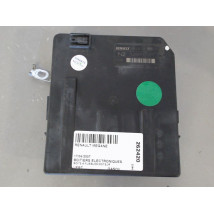 BOITE A FUSIBLES RENAULT MEGANE