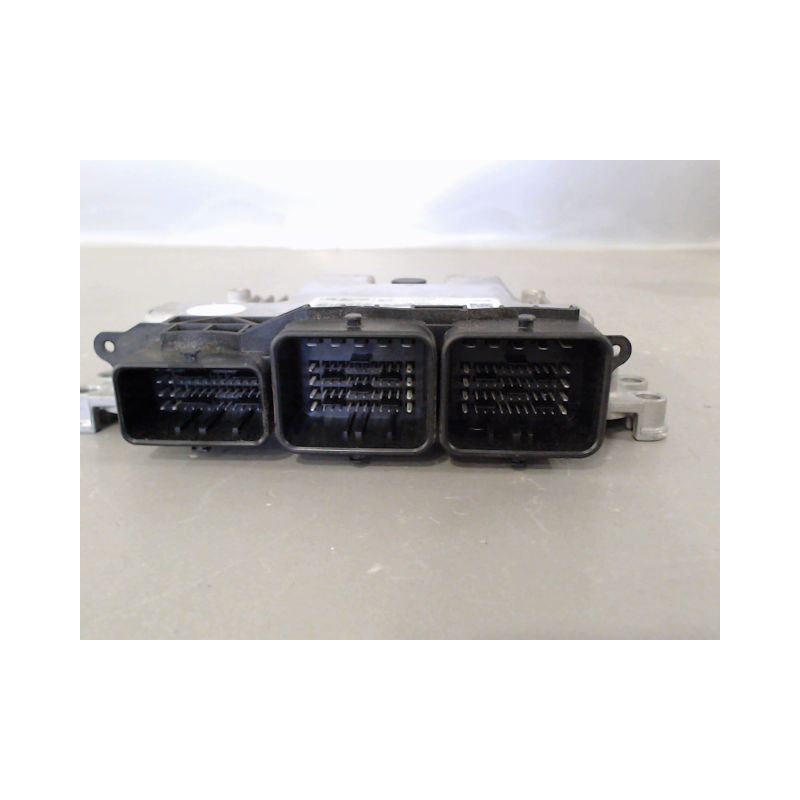 CALCULATEUR MOTEUR FORD FIESTA