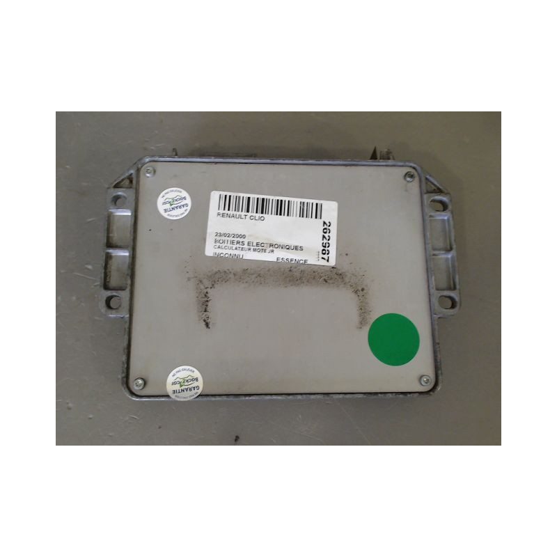 CALCULATEUR MOTEUR RENAULT CLIO