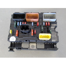 BOITE A FUSIBLES CITROEN C4