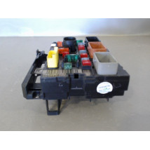 BOITE A FUSIBLES CITROEN C4