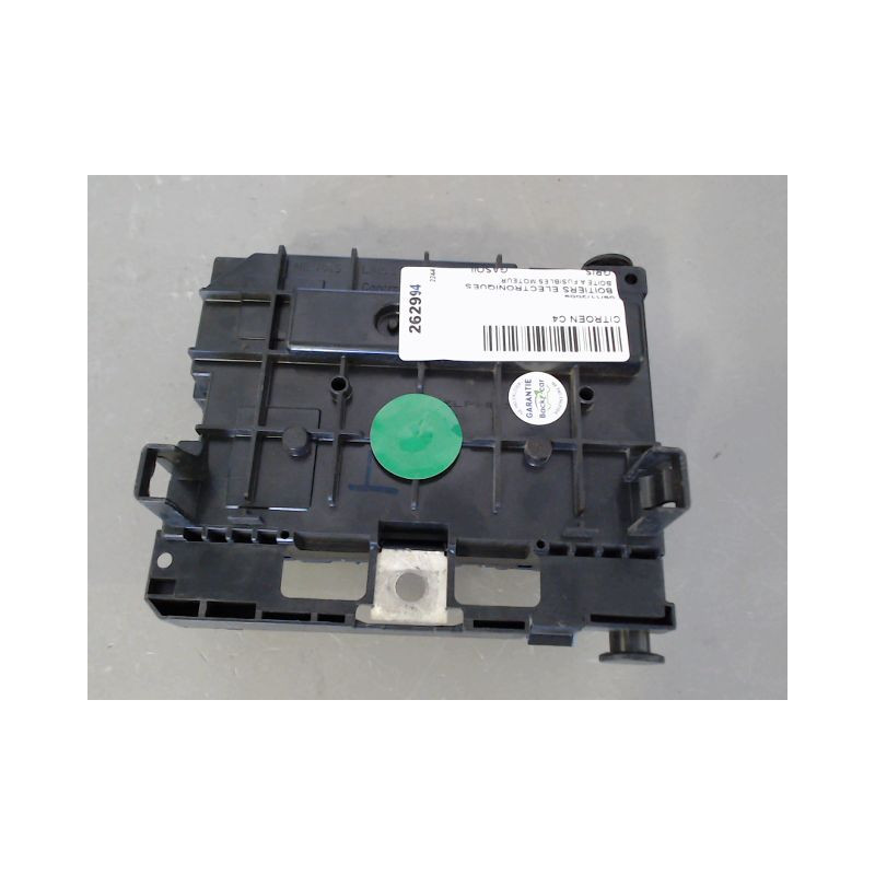 BOITE A FUSIBLES CITROEN C4