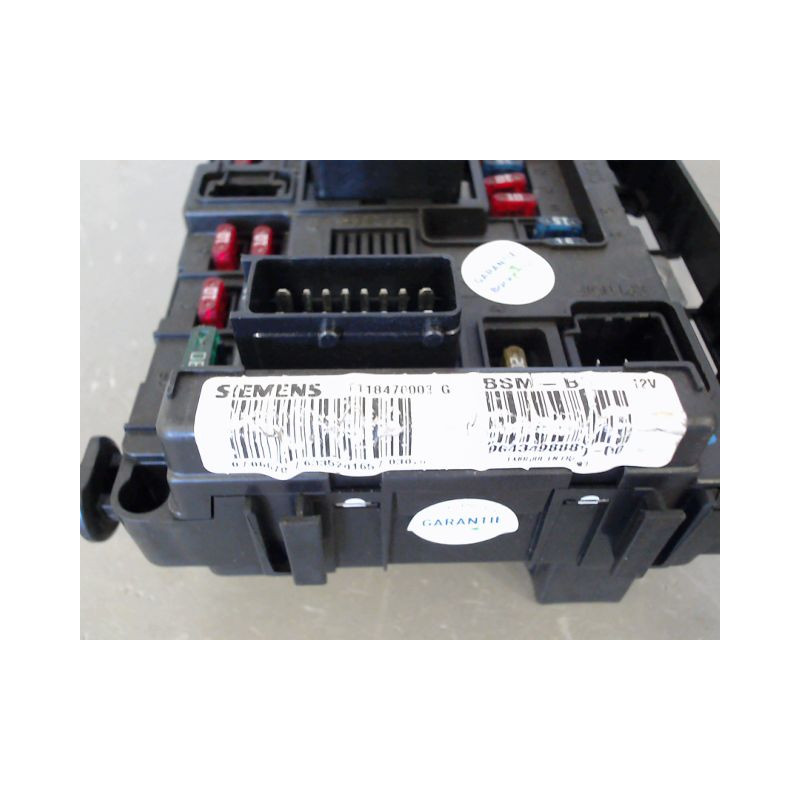 BOITE A FUSIBLES CITROEN C5