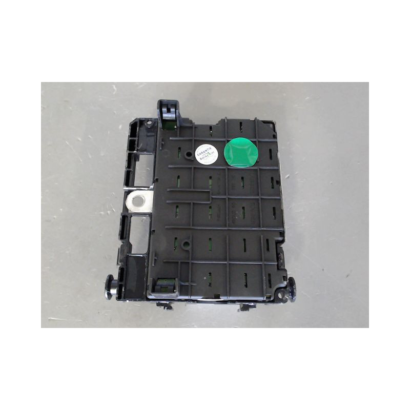 BOITE A FUSIBLES PEUGEOT 307