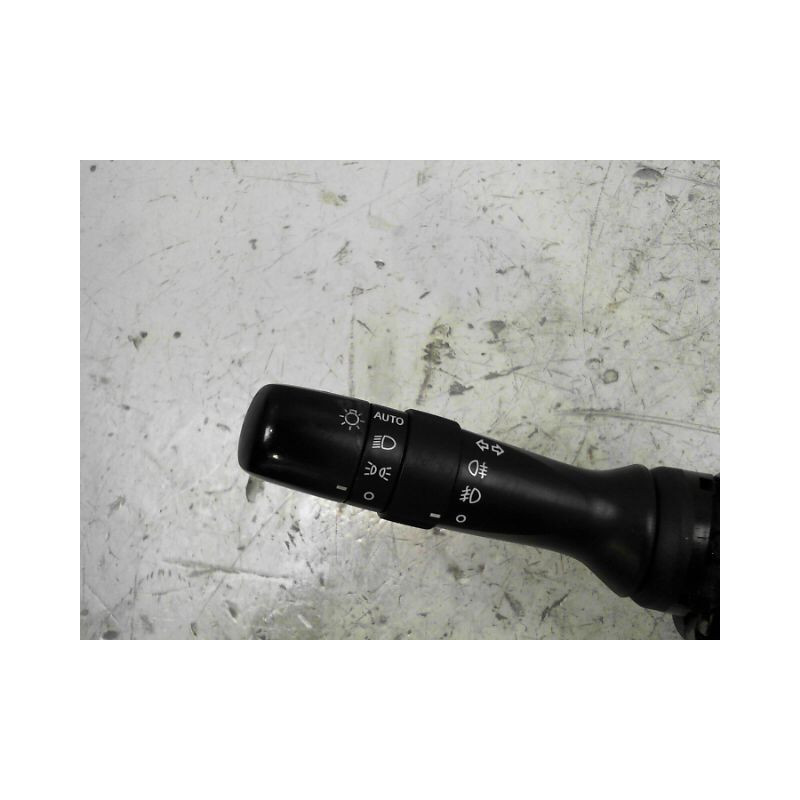 BLOC COMMODOS TOYOTA YARIS II 2010-