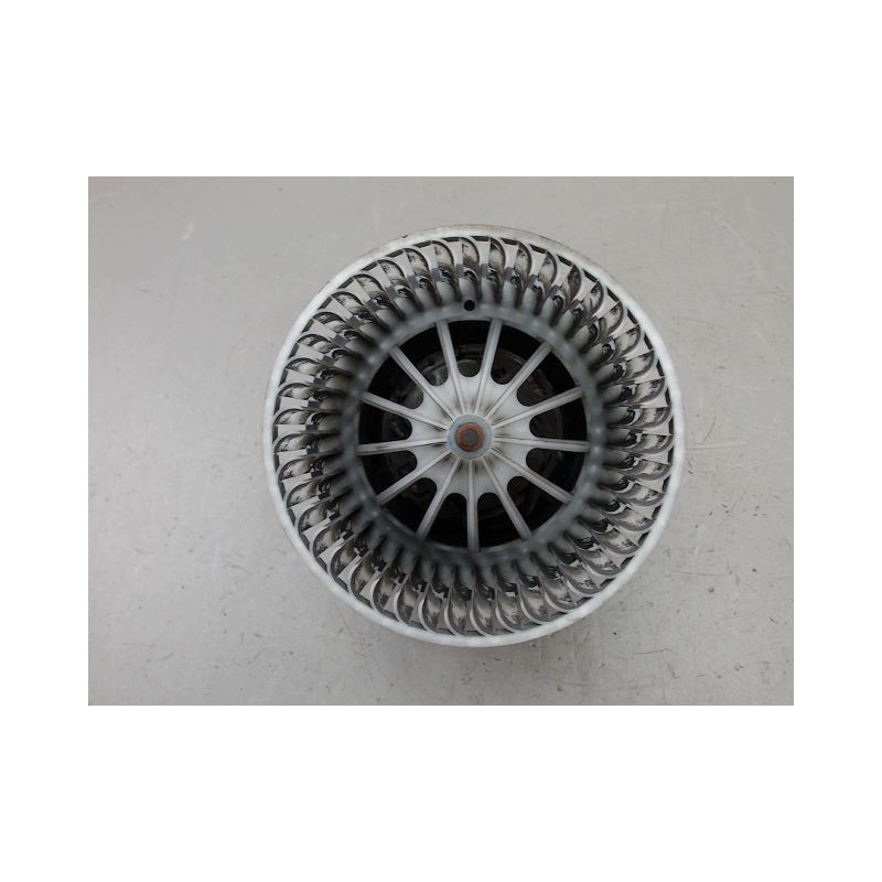 MOTEUR VENTILATEUR CHAUFFAGE LAND ROVER FREELAND.