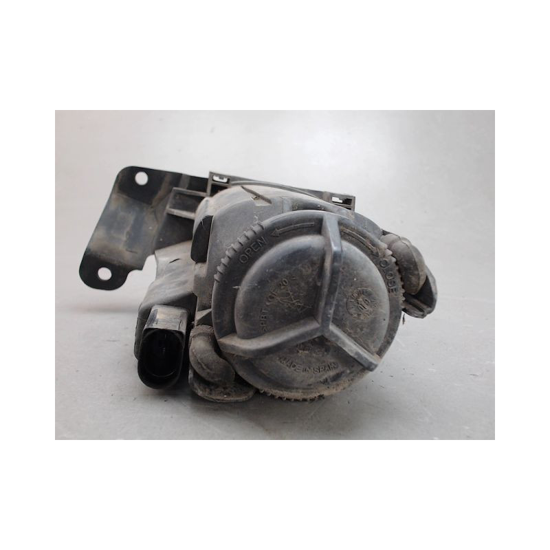 PHARE ANTIBROUILLARD AVANT DROIT AUDI A6