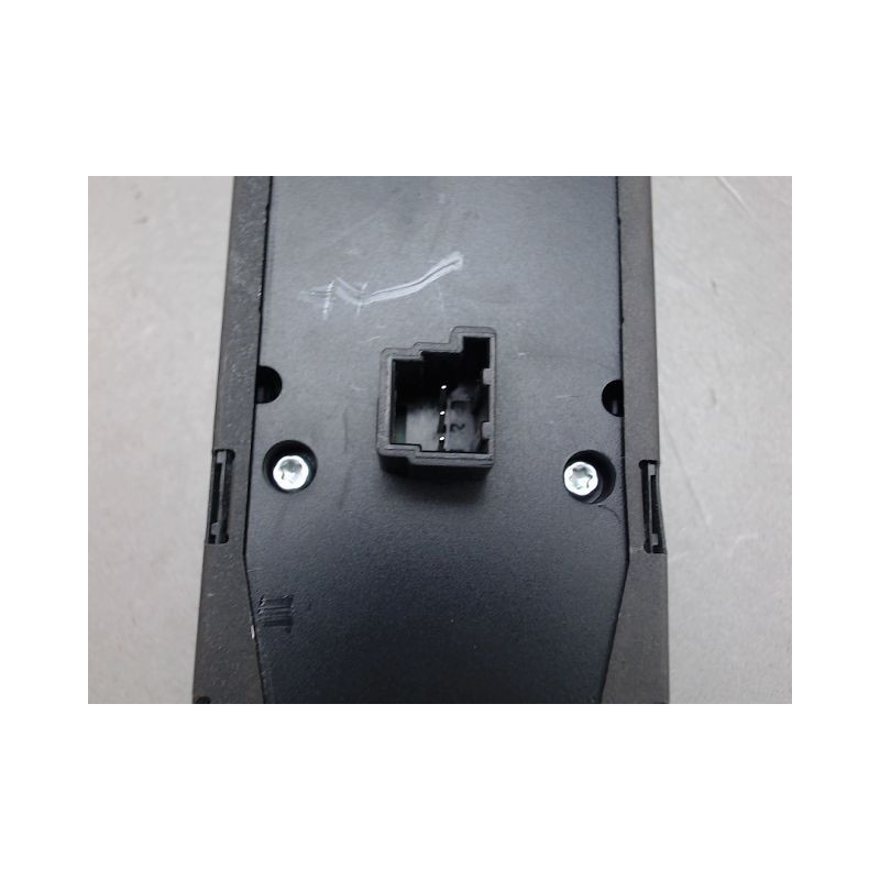 COMMANDE LEVE-GLACE PORTE AVG MERCEDES CLASSE B