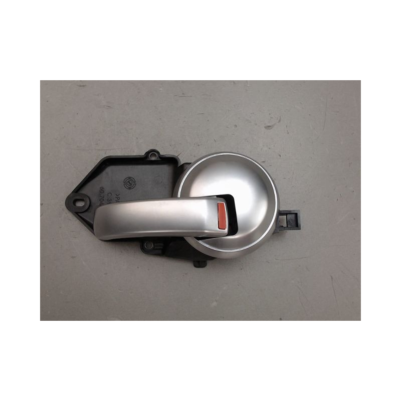 POIGNEE INTERIEURE PORTE AVANT DROIT FIAT 500