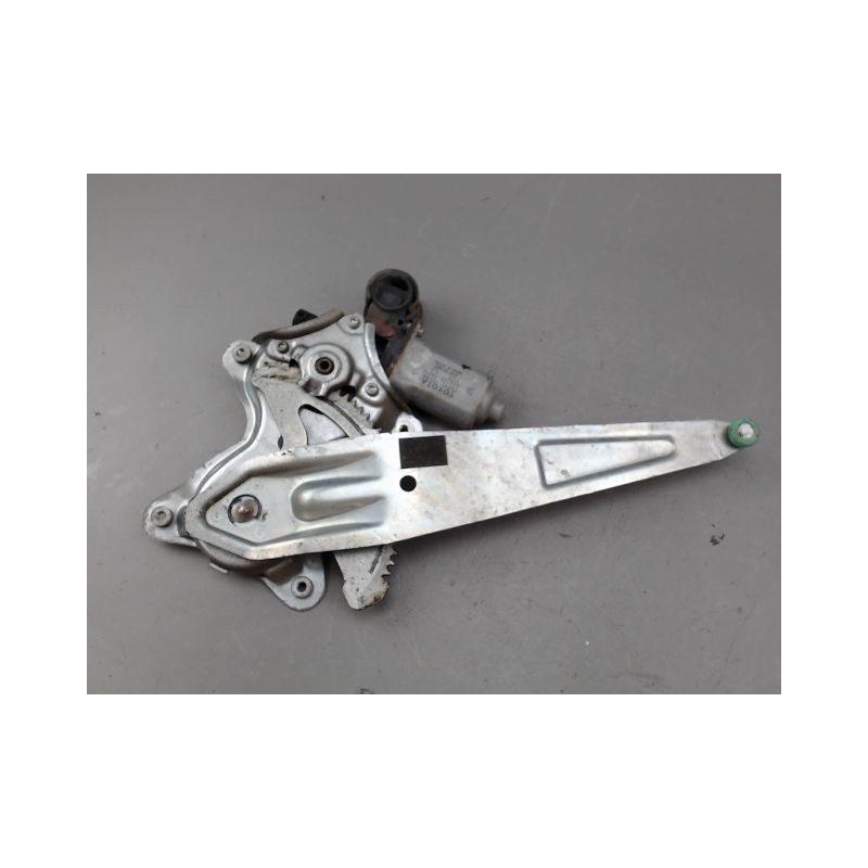 MECANISME LEVE-GLACE ARRIERE DROIT TOYOTA RAV4