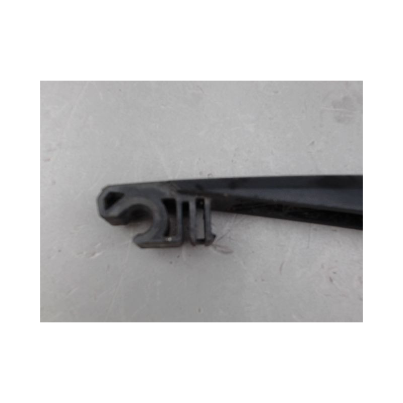 BRAS ESSUIE-GLACE ARRIERE TOYOTA RAV4