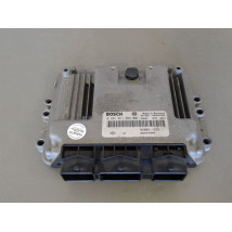 CALCULATEUR MOTEUR RENAULT LAGUNA