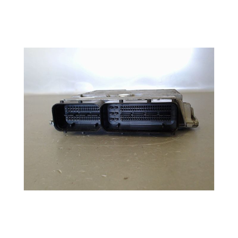 CALCULATEUR MOTEUR VOLKSWAGEN POLO