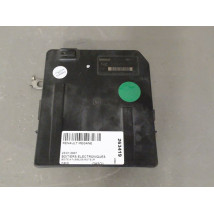BOITE A FUSIBLES RENAULT MEGANE