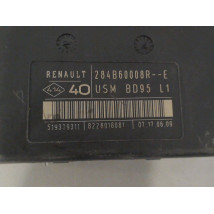 BOITE A FUSIBLES RENAULT MEGANE
