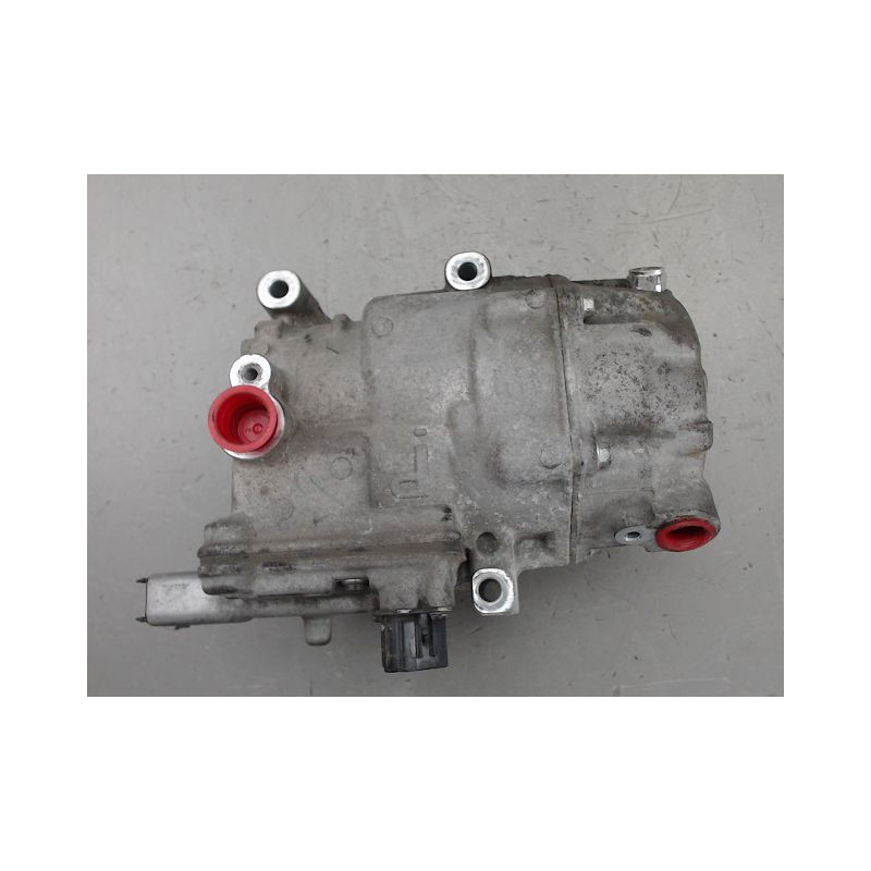 COMPRESSEUR AIR CONDITIONNE TOYOTA AURIS