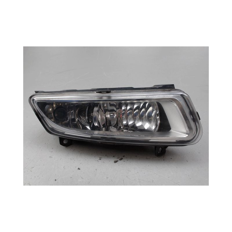 PHARE ANTIBROUILLARD AVANT DROIT VOLKSWAGEN POLO