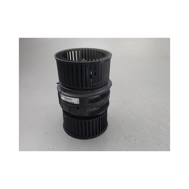 MOTEUR VENTILATEUR CHAUFFAGE RENAULT MEGANE