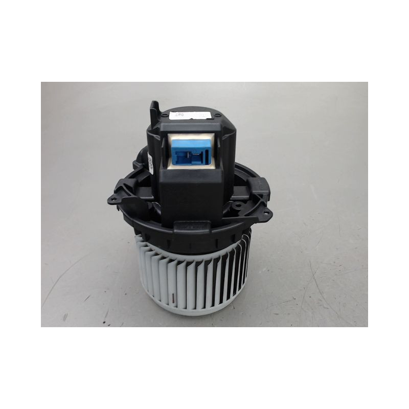 MOTEUR VENTILATEUR CHAUFFAGE NISSAN MICRA