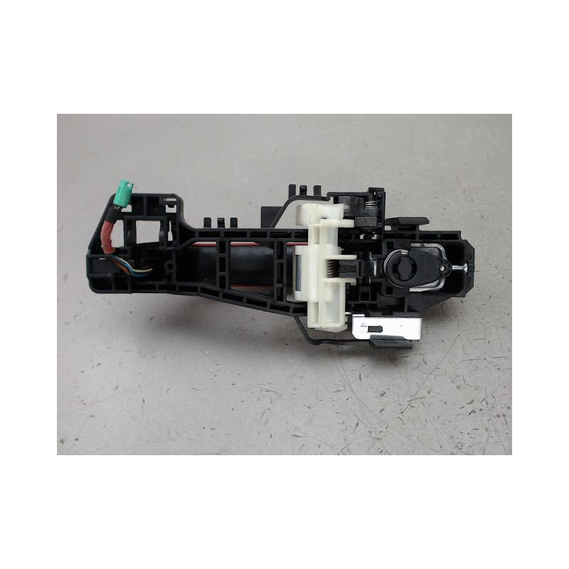 POIGNEE EXTERIEURE PORTE AVANT GAUCHE FORD FOCUS