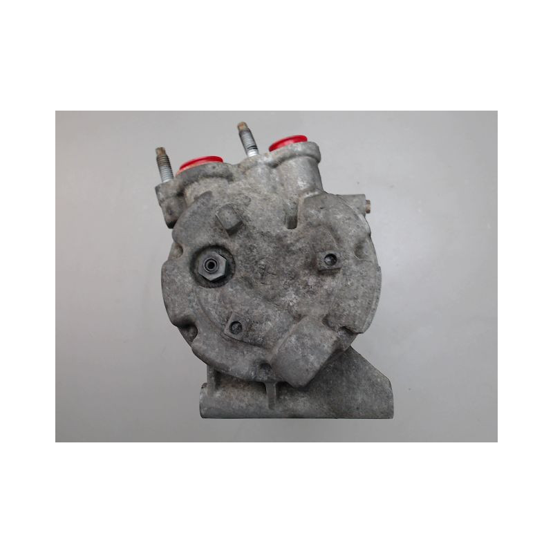 COMPRESSEUR AIR CONDITIONNE LAND ROVER FREELAND.