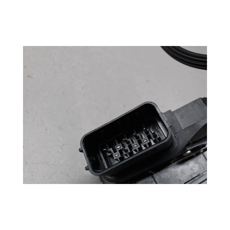 SYSTEME CONDAMNATION AVANT GAUCHE VOLVO C30