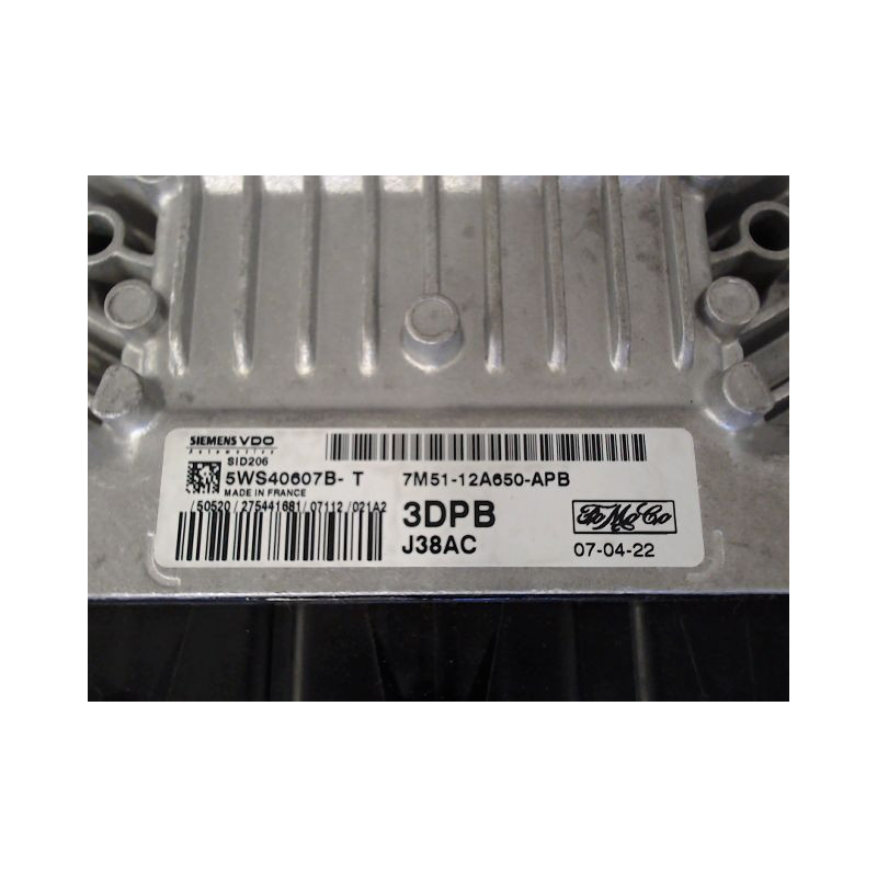CALCULATEUR MOTEUR FORD FOCUS