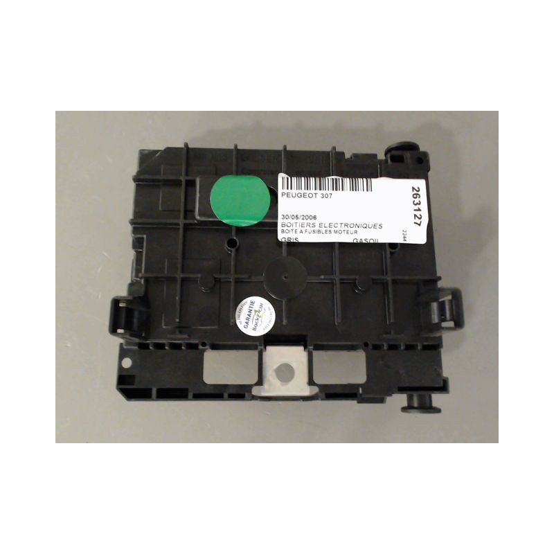 BOITE A FUSIBLES PEUGEOT 307