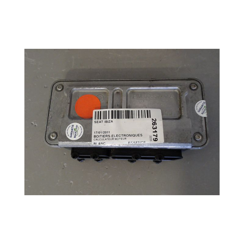 CALCULATEUR MOTEUR SEAT IBIZA