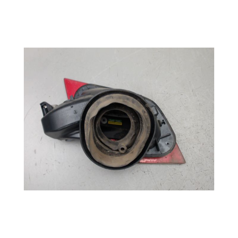 VOLET DE TRAPPE CARBURANT FORD FOCUS