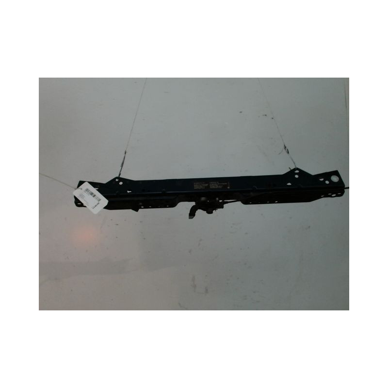 TRAVERSE SUPERIEURE ARMATURE AVANT OPEL ASTRA