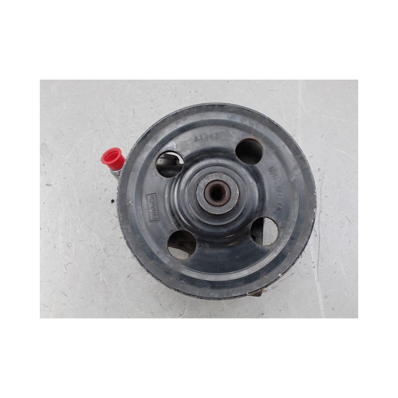 POMPE DIRECTION ASSISTEE LAND ROVER FREELAND.