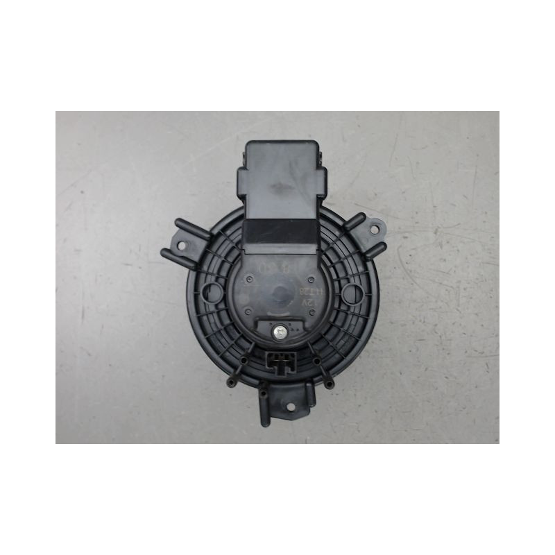 MOTEUR VENTILATEUR CHAUFFAGE SUZUKI IGNIS